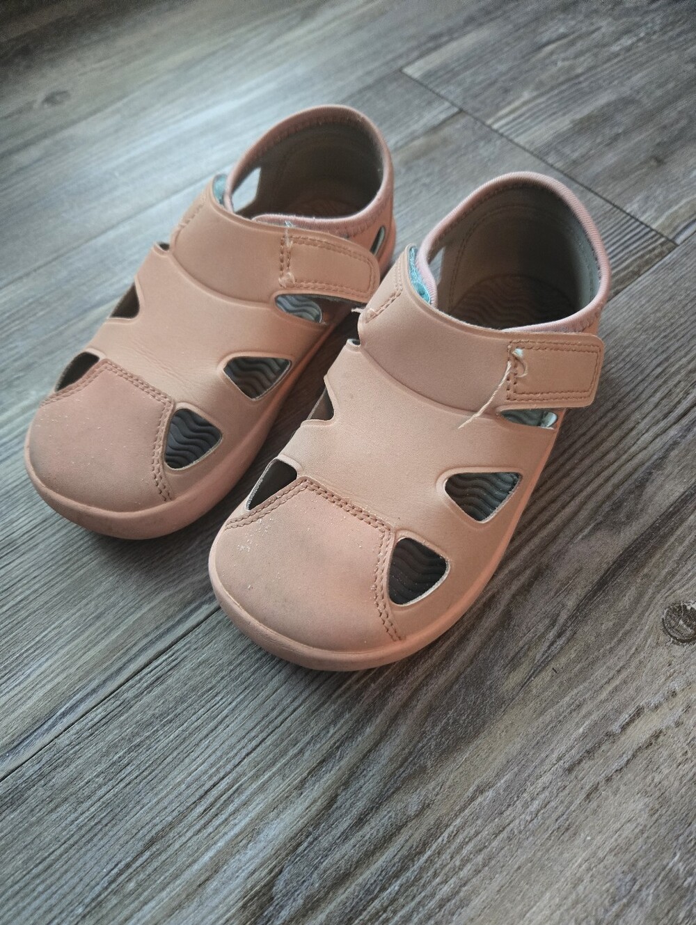 Ten Little Pink Everyday Sandal Size 10.5